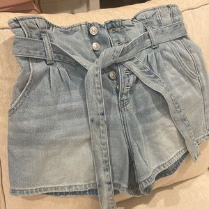 American Eagle high waisted denim shorts with belt